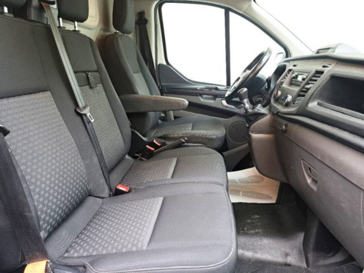 Ford Transit Custom Furgone 280 2.0 EcoBlue 130 PC Furgone Titanium (9)