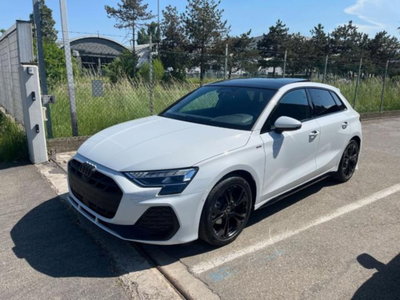 Audi A3 Sportback 35 TFSI S line edition (2)