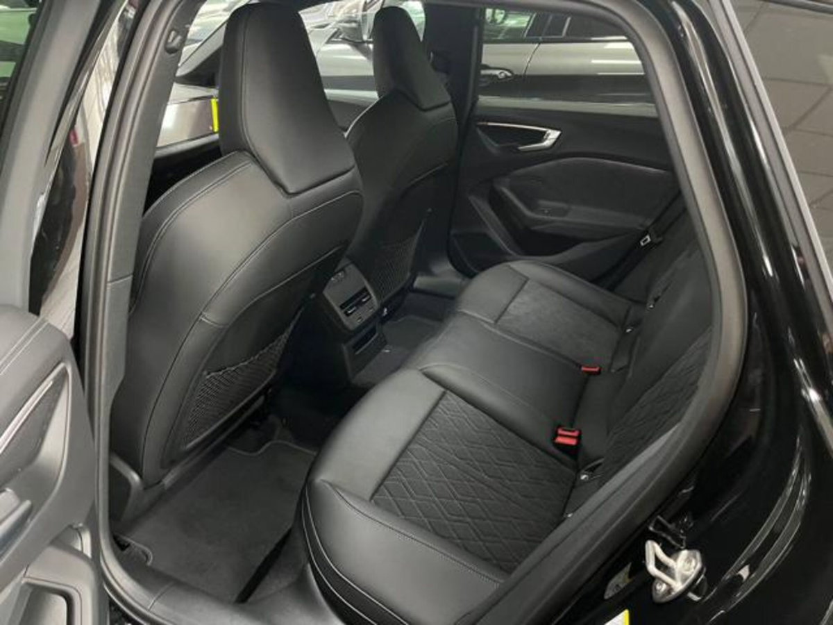 Audi A5 Avant 2.0 tdi mhev+ S line edition 204cv s-tronic (5)