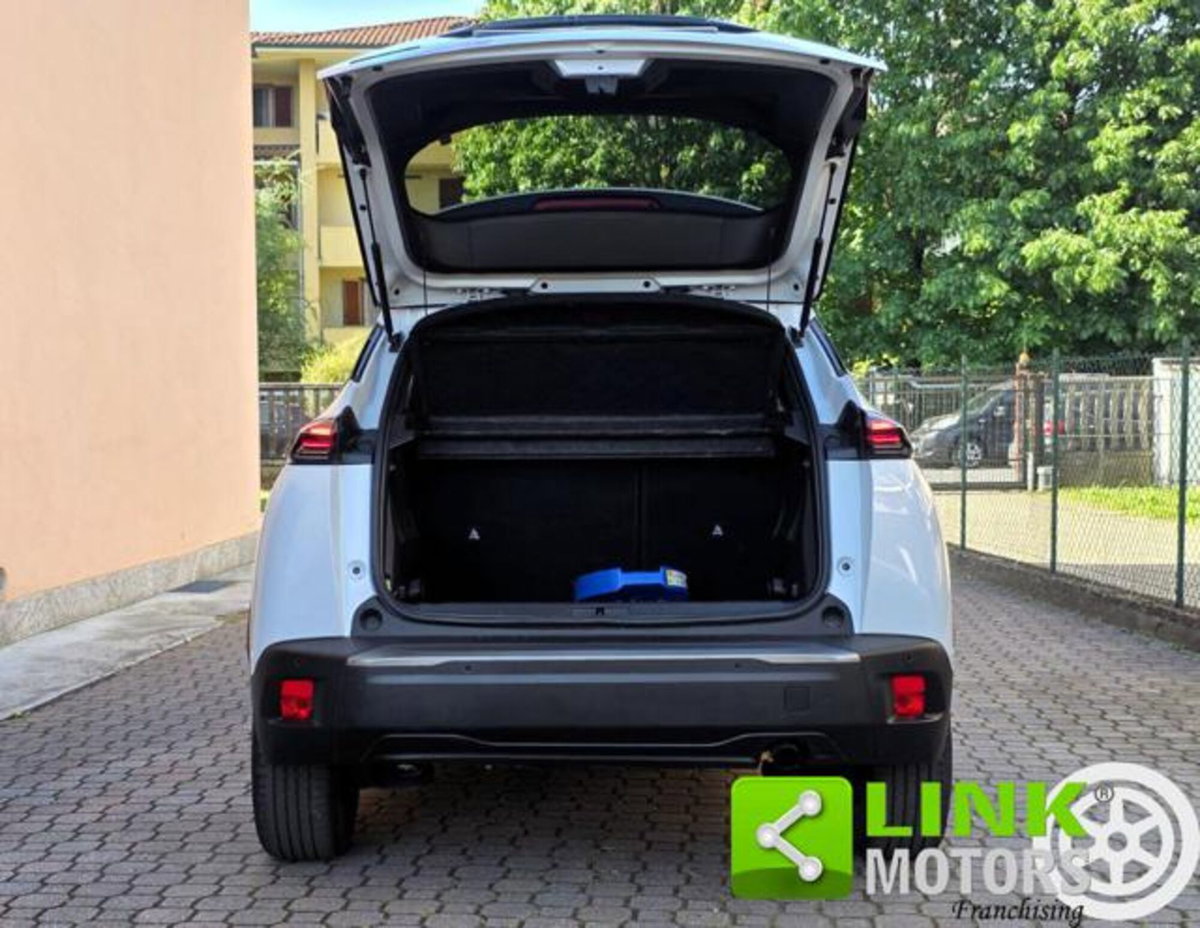 Peugeot 2008 1.2 puretech Allure s&s 100cv (14)