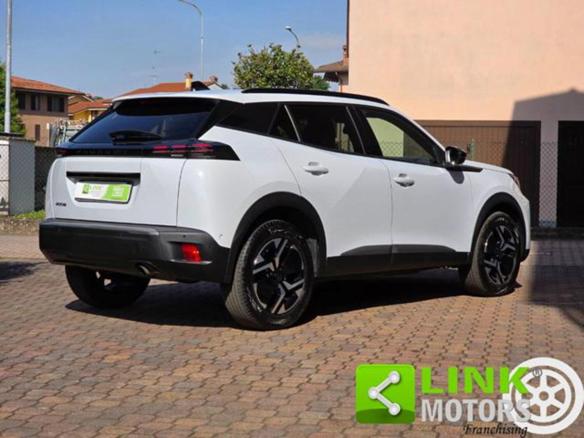 Peugeot 2008 1.2 puretech Allure s&s 100cv (9)