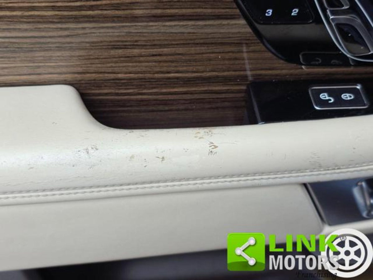 Land Rover Range Rover 4.4 SDV8 Vogue (12)