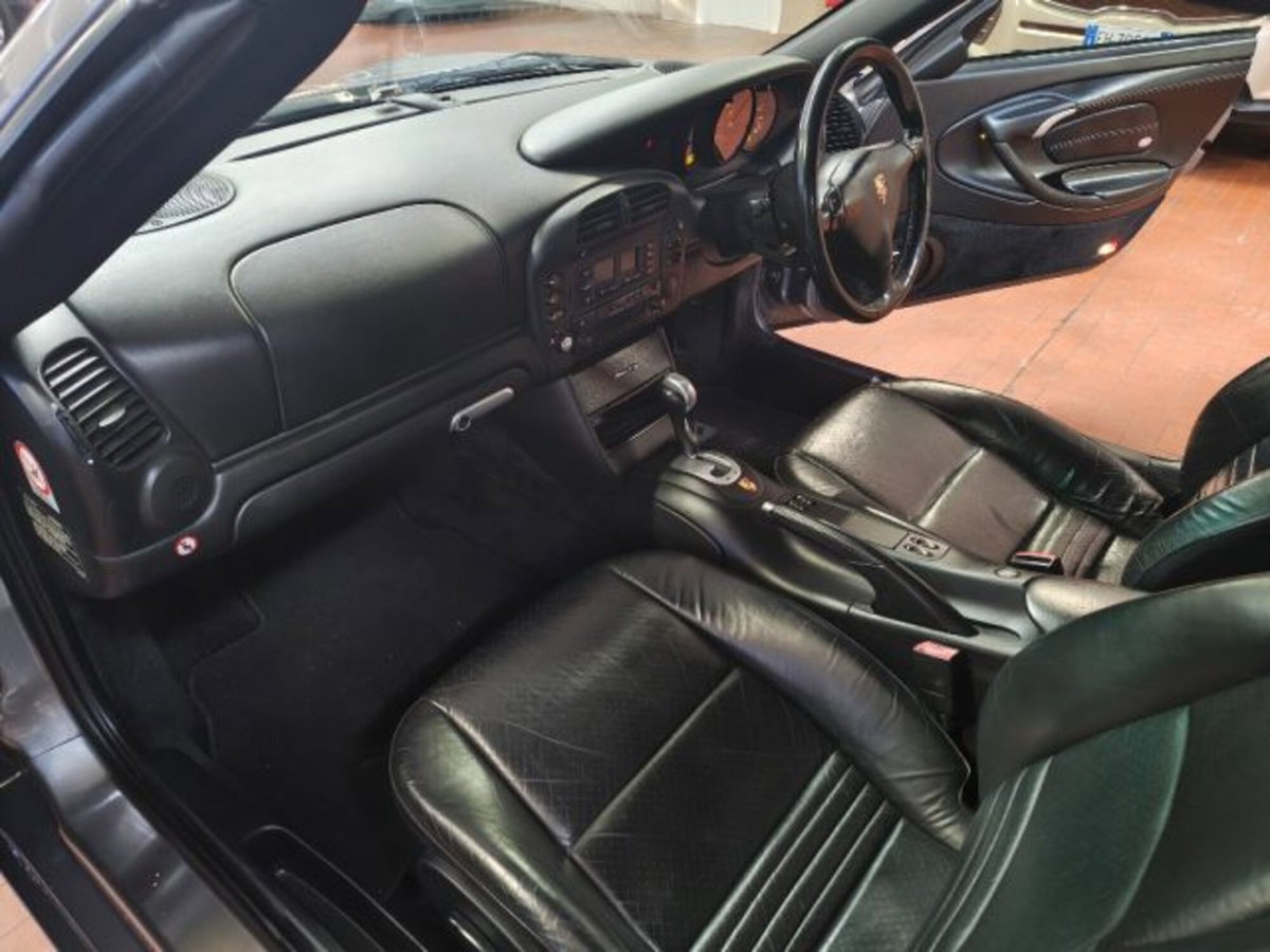 Porsche Boxster 2.7 24V (10)