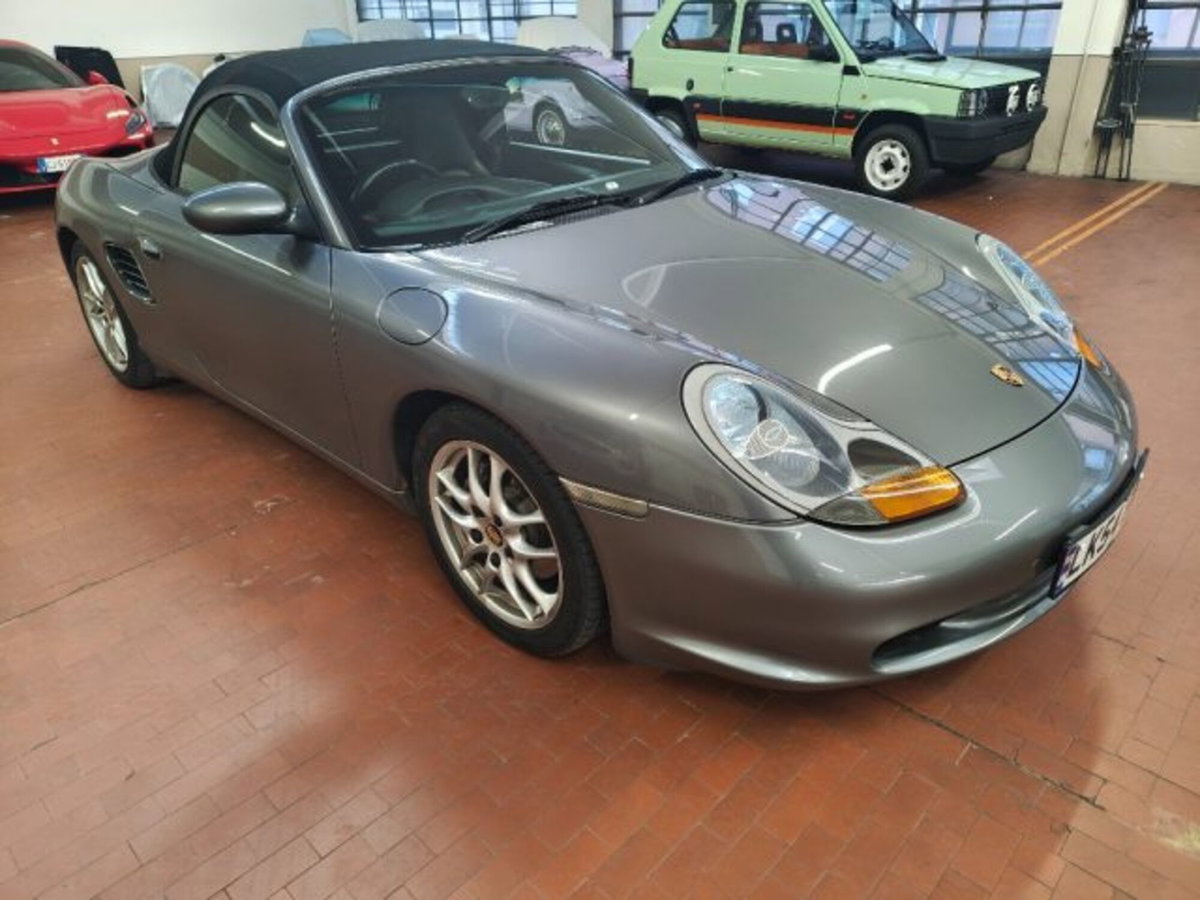 Porsche Boxster 2.7 24V (2)