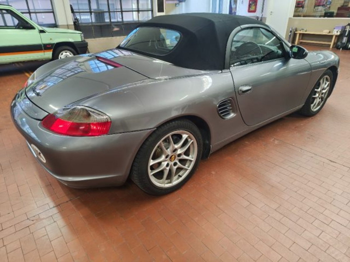 Porsche Boxster 2.7 24V (3)