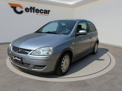 Opel Corsa 1.2i 16V cat 3 porte Sport usata