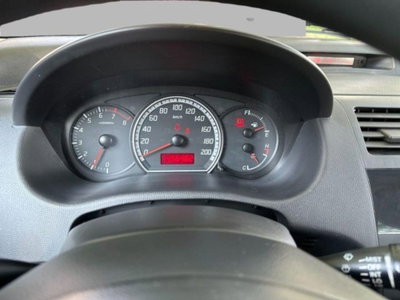 Suzuki Swift 1.3 5p. GLX (9)