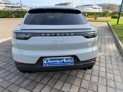 Porsche Cayenne Coupé 3.0 V6 E-Hybrid (5)