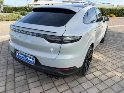 Porsche Cayenne Coupé 3.0 V6 E-Hybrid (6)