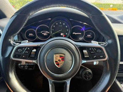 Porsche Cayenne Coupé 3.0 V6 E-Hybrid (9)