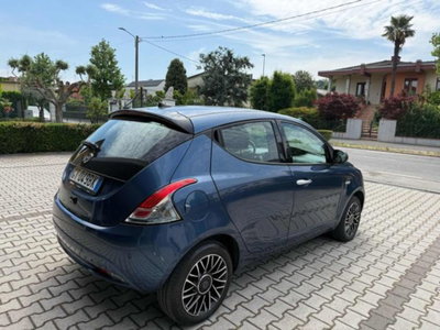 Lancia Ypsilon 1.2 69 CV 5 porte GPL Ecochic Alberta Ferretti (6)