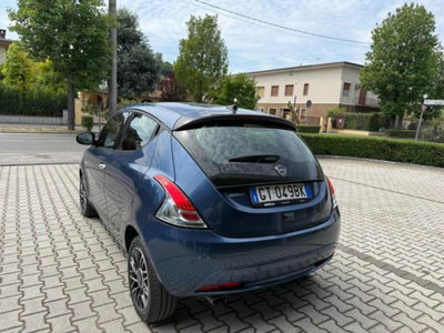 Lancia Ypsilon 1.2 69 CV 5 porte GPL Ecochic Alberta Ferretti (7)