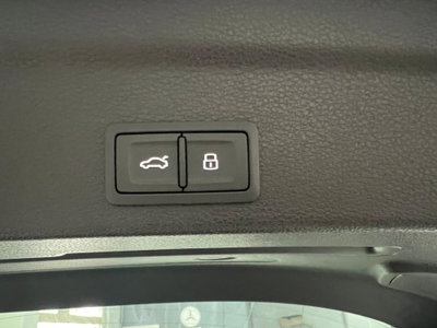 Audi Q3 Sportback 35 2.0 tdi Identity Black s-tronic (10)