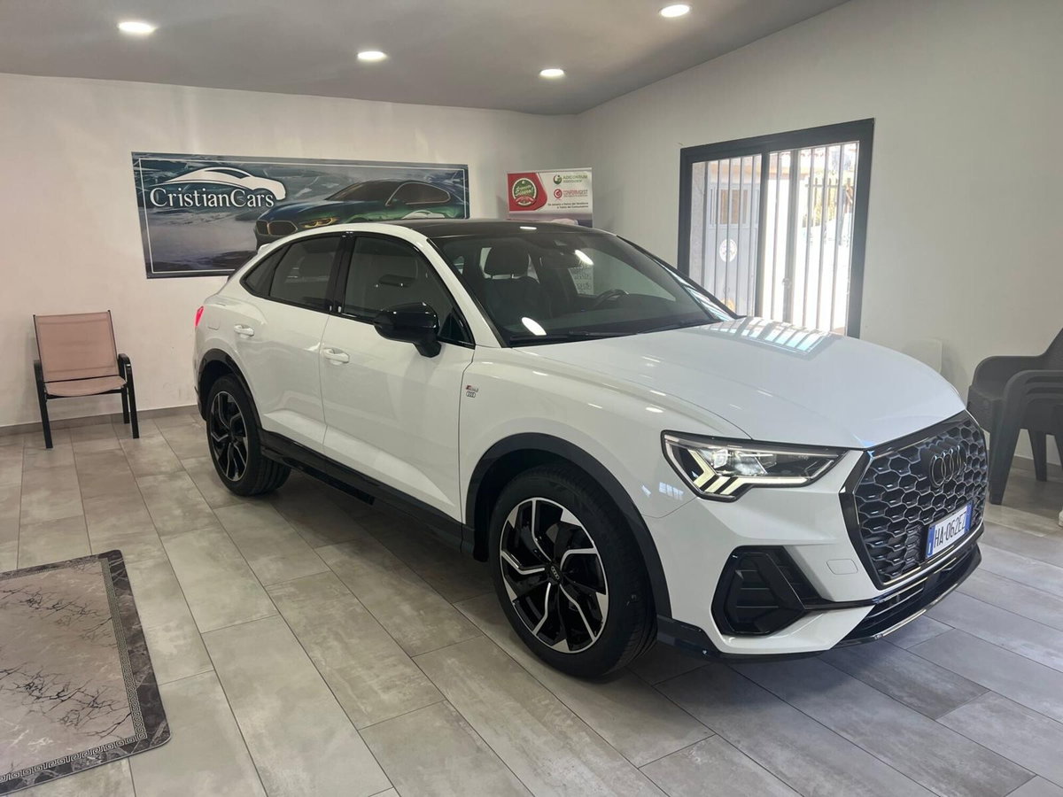Audi Q3 Sportback 35 2.0 tdi Identity Black s-tronic (3)