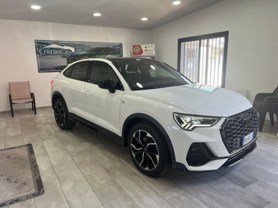 Audi Q3 Sportback 35 2.0 tdi Identity Black s-tronic (3)