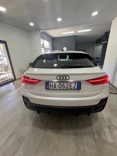 Audi Q3 Sportback 35 2.0 tdi Identity Black s-tronic (9)