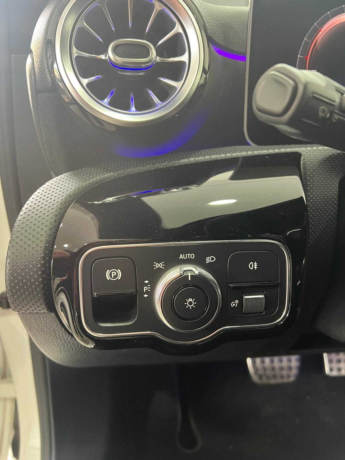 Mercedes-Benz Classe A 220 Automatic Premium (10)