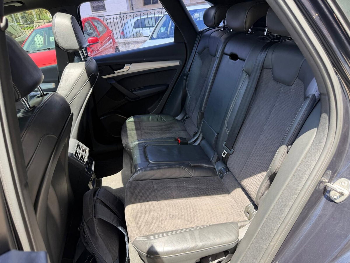 Audi Q5 2.0 TDI 190 CV quattro S tronic S line plus (17)