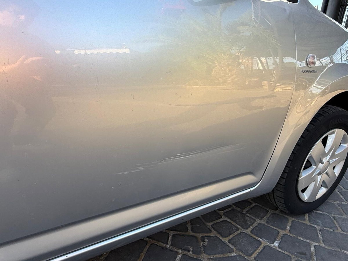 Daihatsu Sirion 1.3 16V Mio Sport (10)