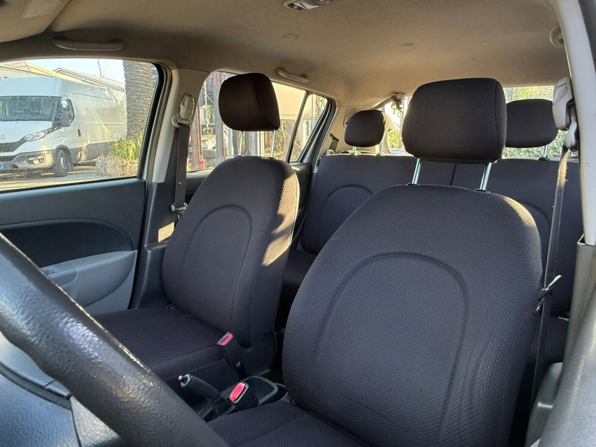 Daihatsu Sirion 1.3 16V Mio Sport (12)