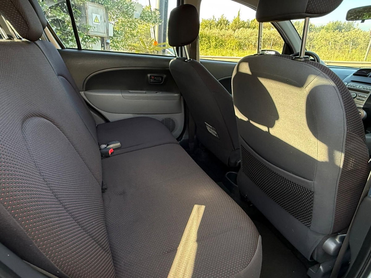 Daihatsu Sirion 1.3 16V Mio Sport (20)