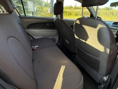 Daihatsu Sirion 1.3 16V Mio Sport (20)