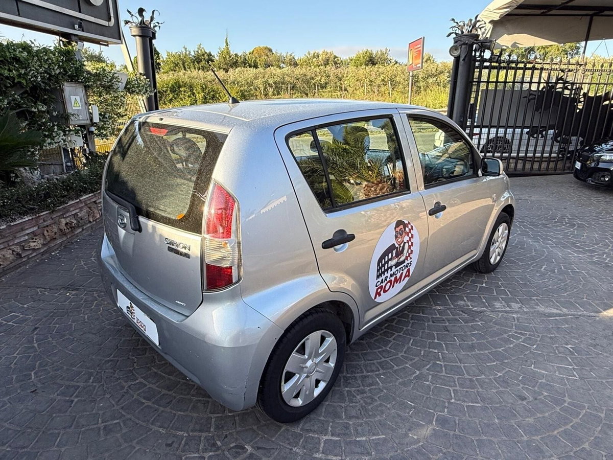 Daihatsu Sirion 1.3 16V Mio Sport (9)