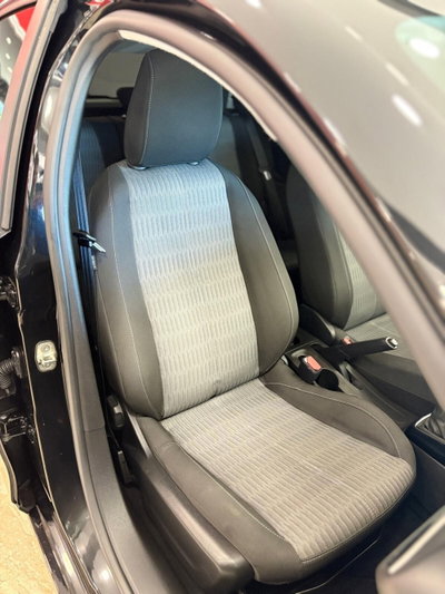 Opel Corsa 1.2 Edition (16)
