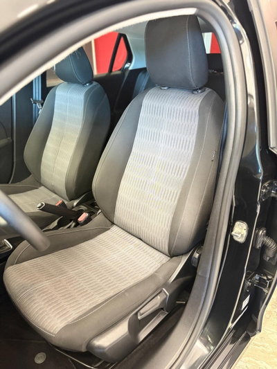 Opel Corsa 1.2 Edition (9)