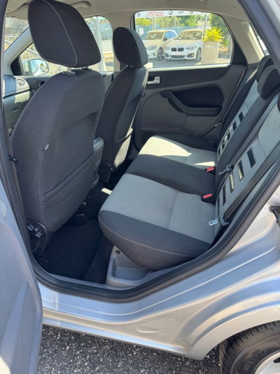 Ford Focus 1.6 TDCi (110CV) 5p. Tit. DPF (12)