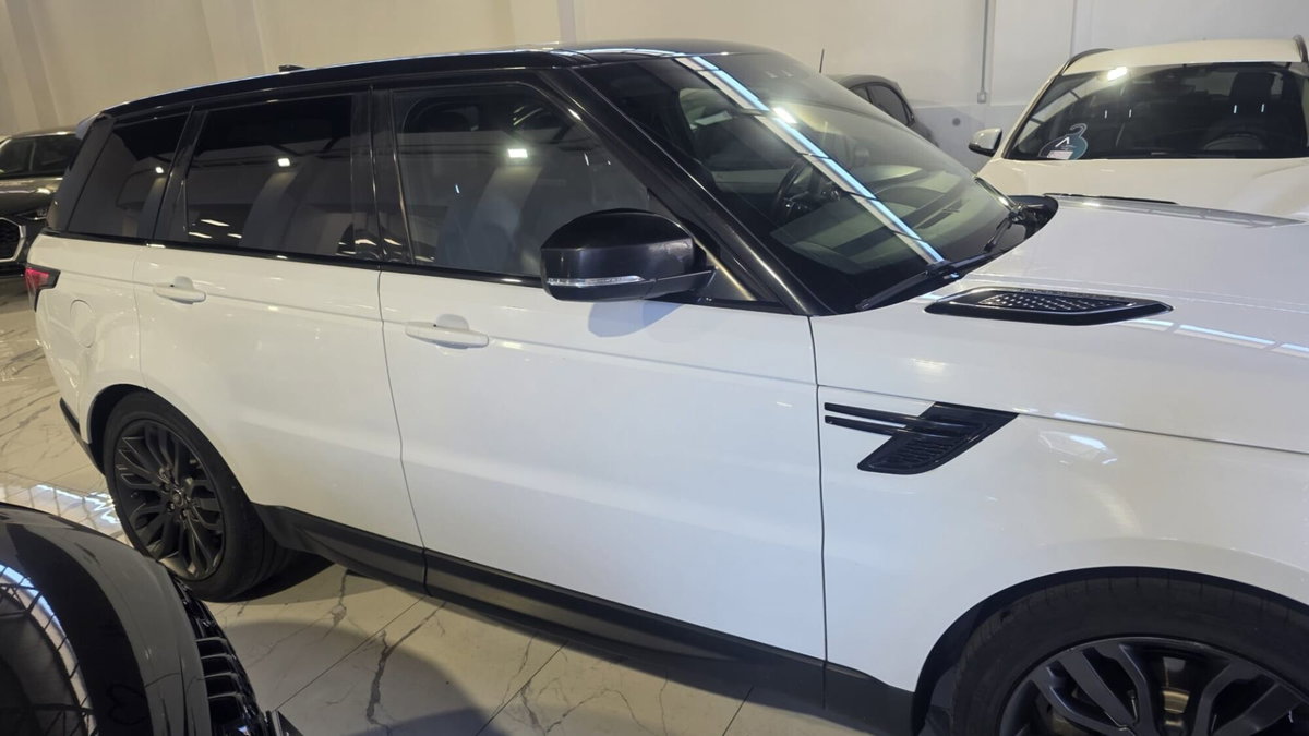 Land Rover Range Rover Sport 3.0 TDV6 HSE Dynamic (8)