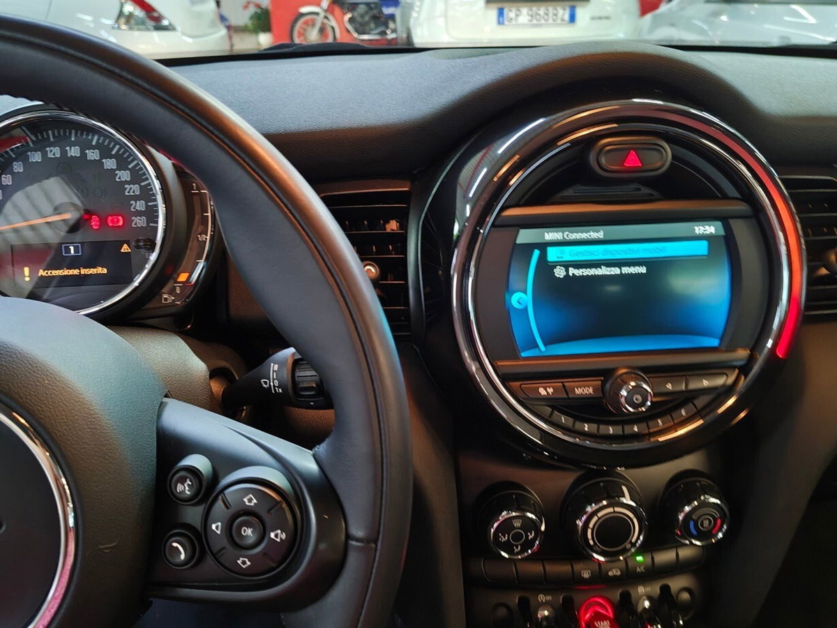 MINI Mini Clubman 1.5 One Classic Clubman (15)