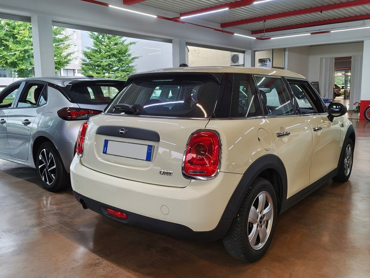 MINI Mini Clubman 1.5 One Classic Clubman (8)