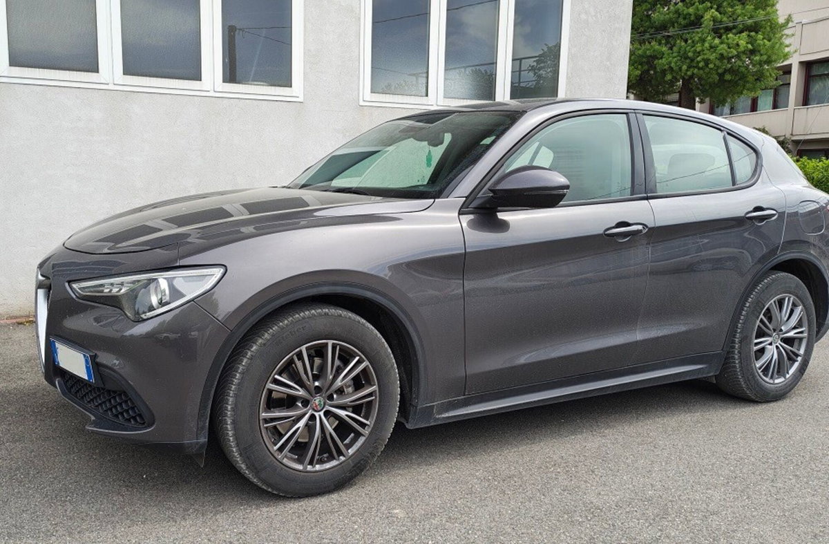 Alfa Romeo Stelvio Stelvio 2.2 Turbodiesel 190 CV AT8 RWD Business (10)
