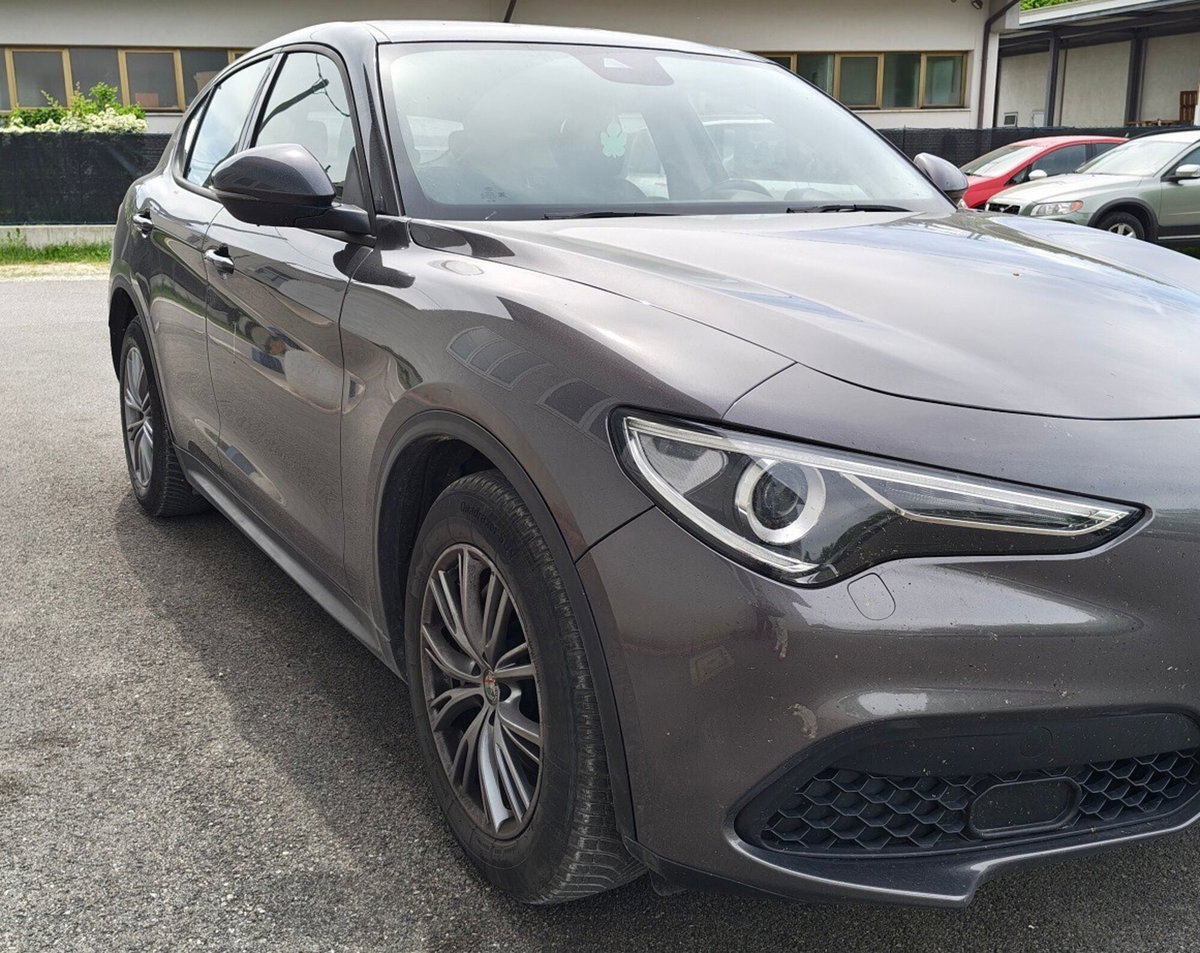 Alfa Romeo Stelvio Stelvio 2.2 Turbodiesel 190 CV AT8 RWD Business (9)