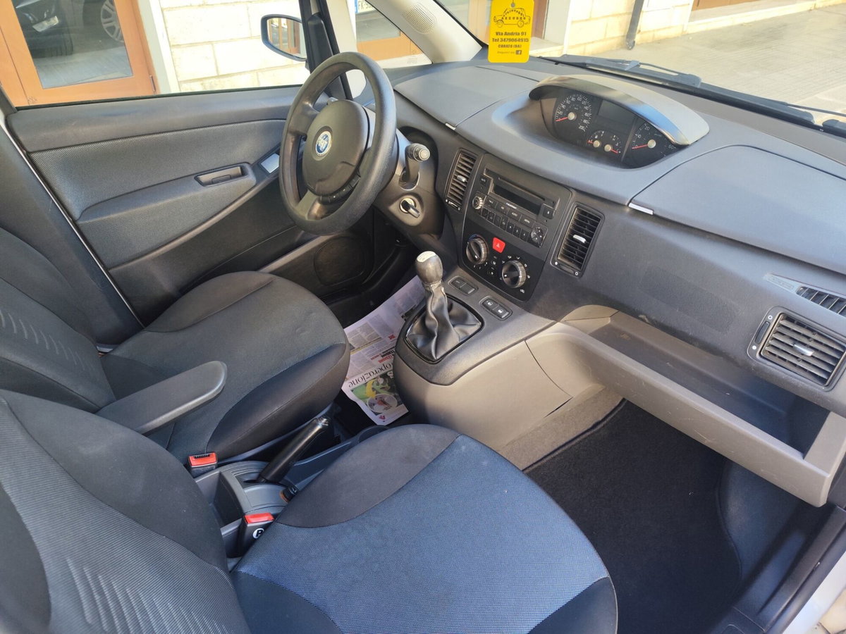 Fiat Idea 1.3 Multijet 16V Emotion (12)