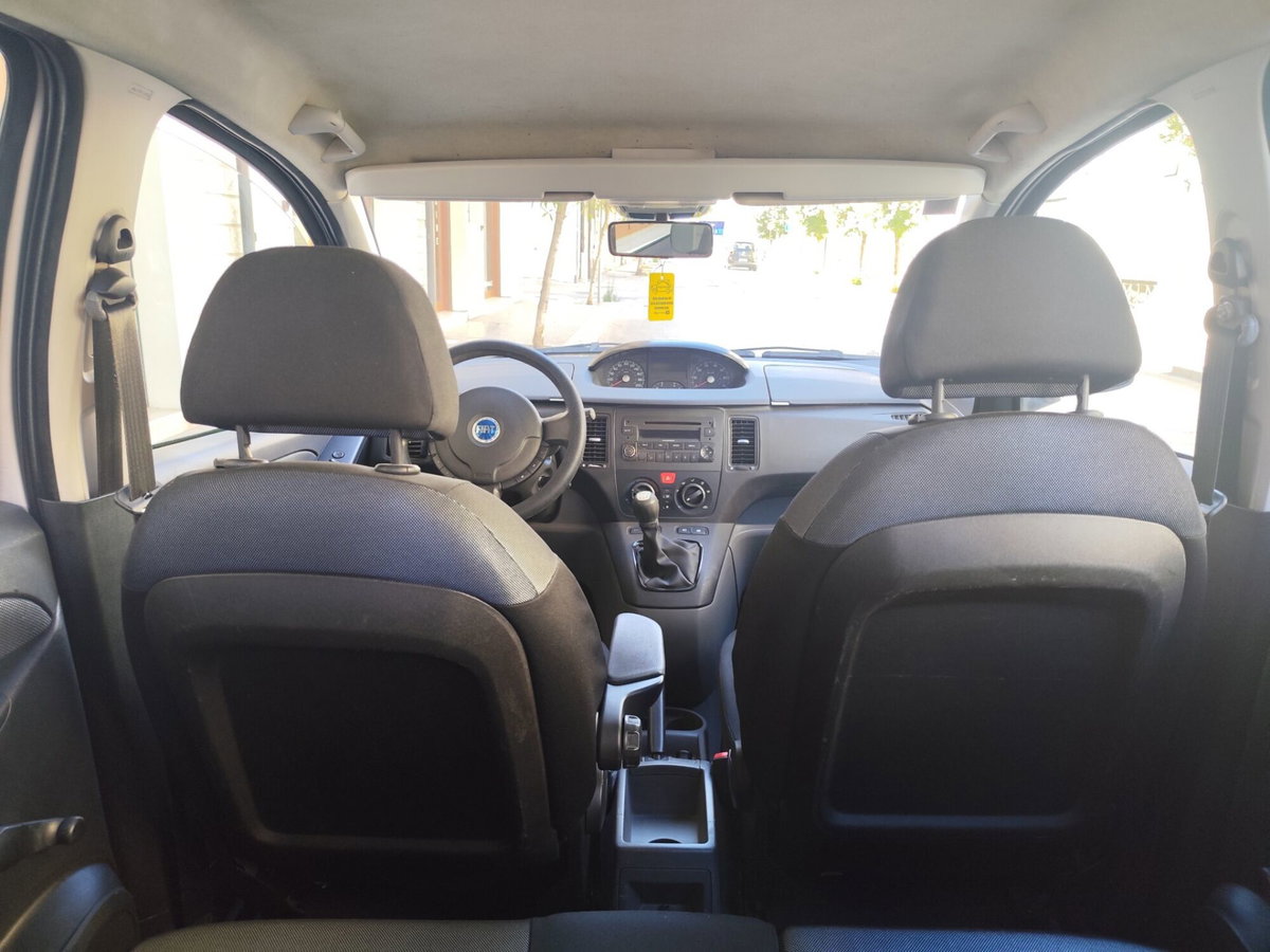 Fiat Idea 1.3 Multijet 16V Emotion (16)