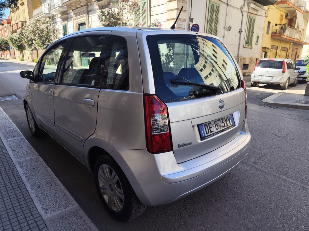 Fiat Idea 1.3 Multijet 16V Emotion (7)