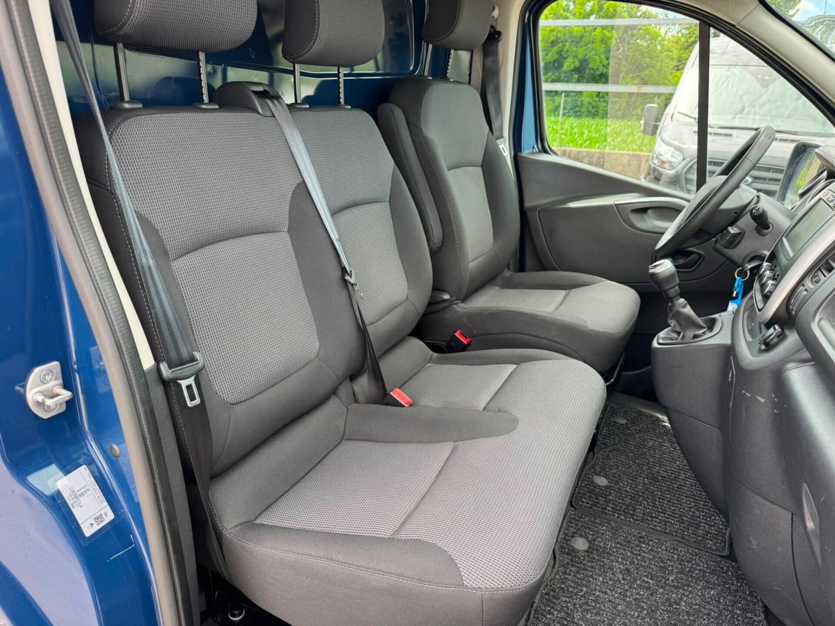 Renault Trafic Furgone T29 2.0 dCi 120CV PL-TN-DC Furgone Ice Plus (13)
