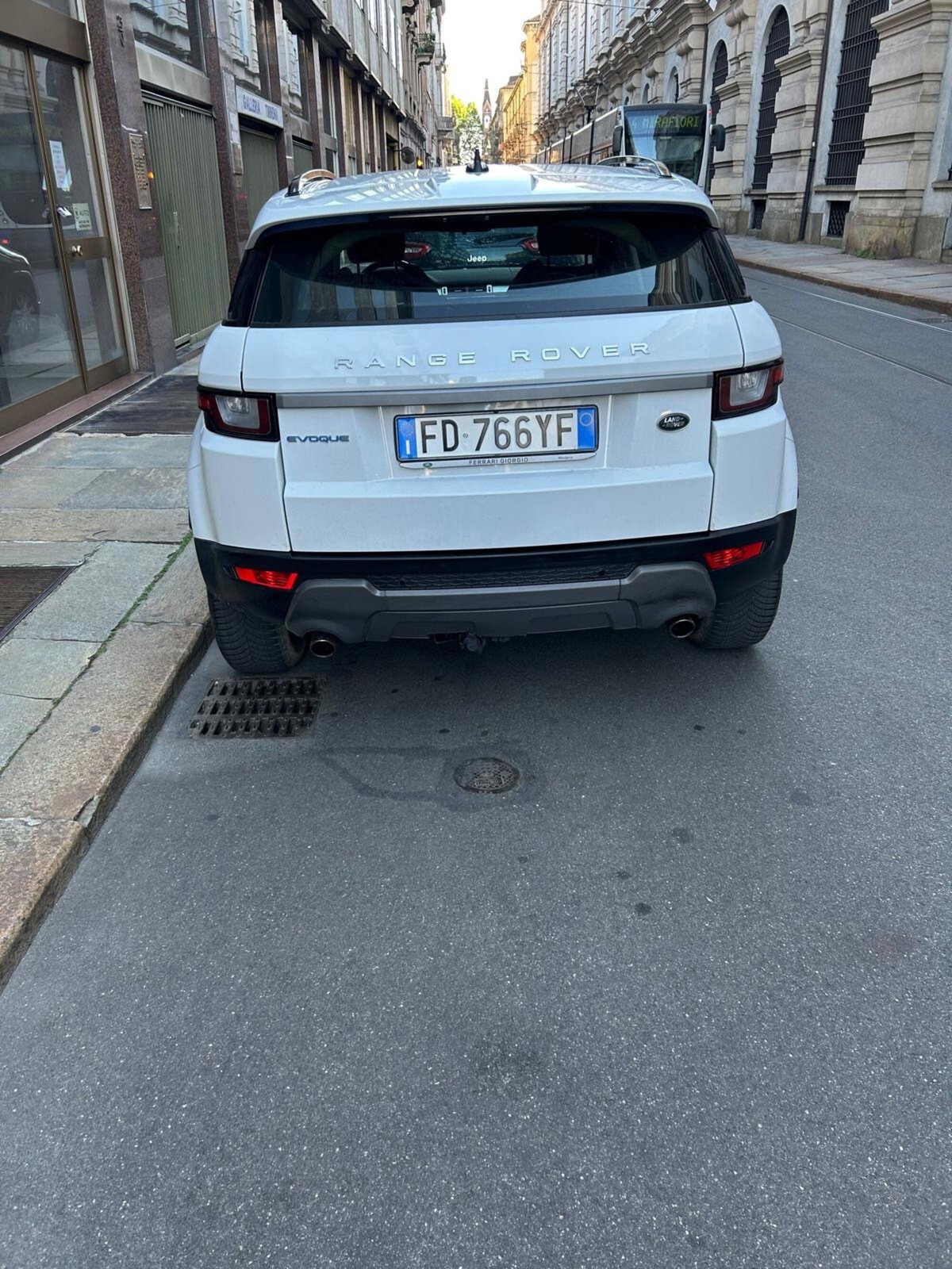 Land Rover Range Rover Evoque 2.0 TD4 150 CV 5p. Pure (2)