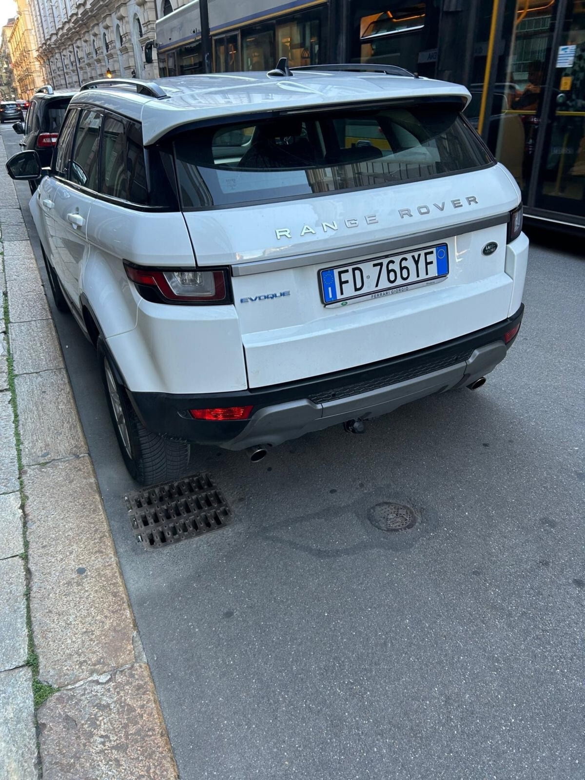 Land Rover Range Rover Evoque 2.0 TD4 150 CV 5p. Pure (3)