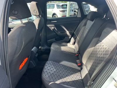 Volkswagen Taigo 1.0 TSI 110 CV DSG R-Line (13)