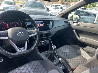 Volkswagen Taigo 1.0 TSI 110 CV DSG R-Line (14)
