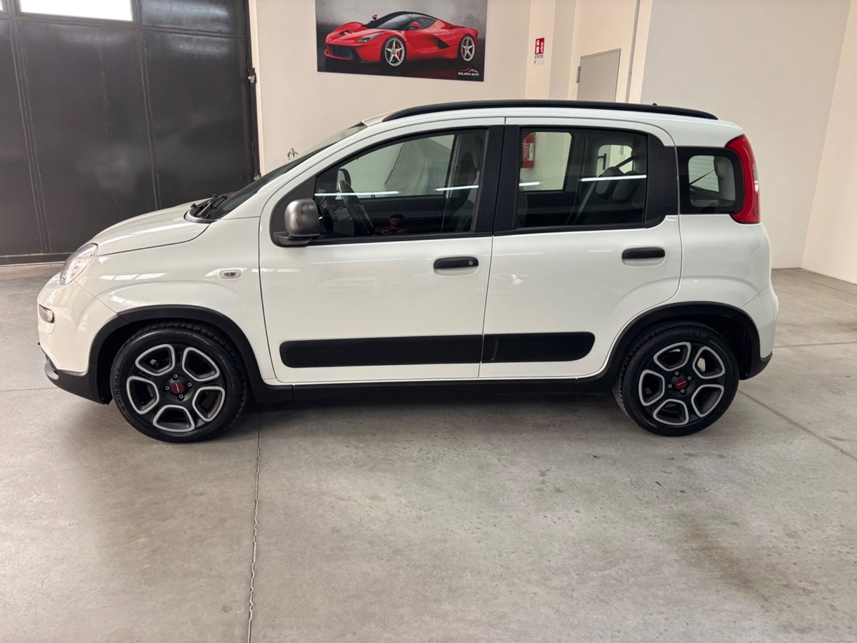 Fiat Panda 1.0 FireFly S&S Hybrid City Life (13)