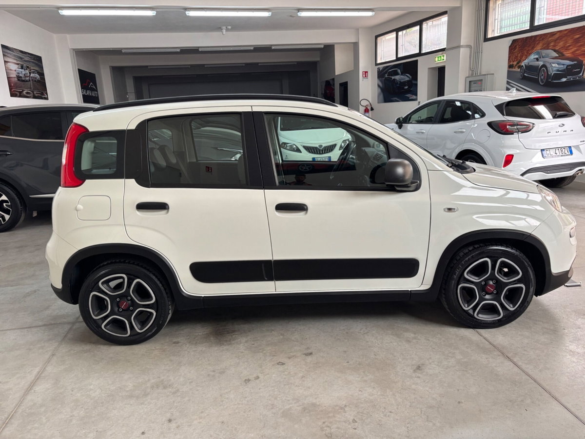 Fiat Panda 1.0 FireFly S&S Hybrid City Life (14)