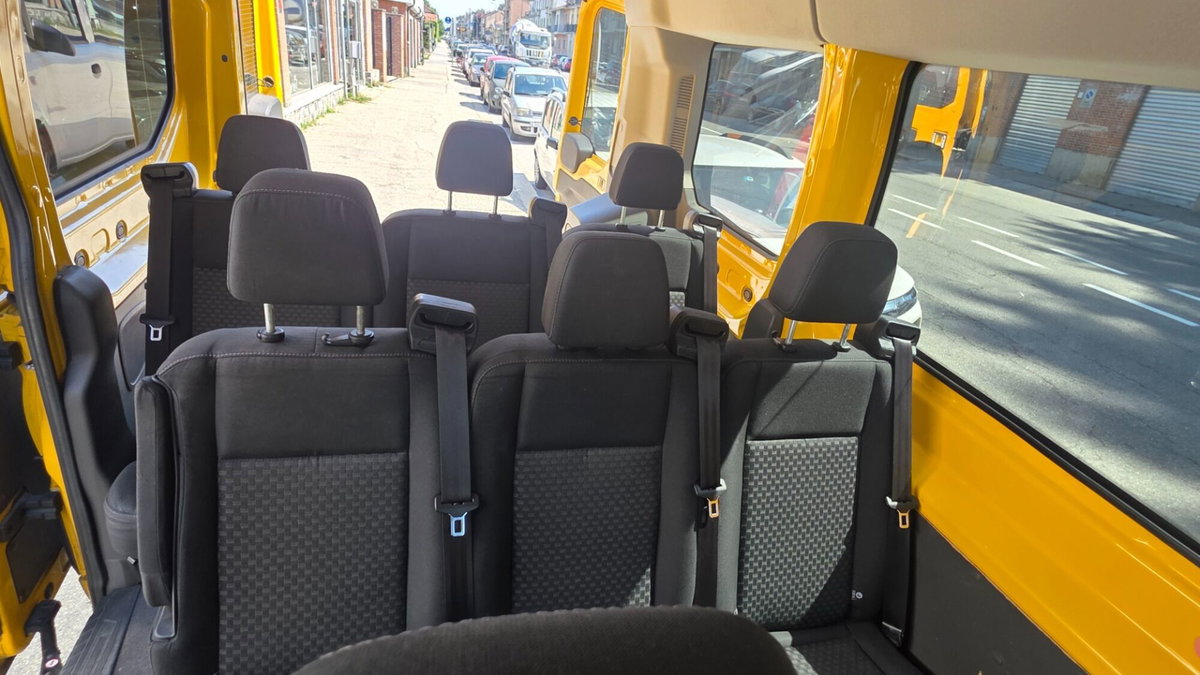 Ford Transit Furgone 330 2.0TDCi EcoBlue 130CV PL-TM Combi Trend (13)