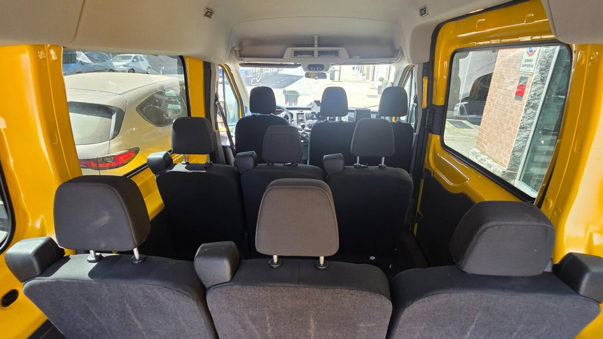 Ford Transit Furgone 330 2.0TDCi EcoBlue 130CV PL-TM Combi Trend (9)