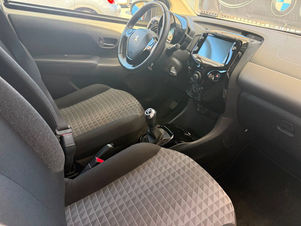 Peugeot 108 72 5 porte Allure (10)
