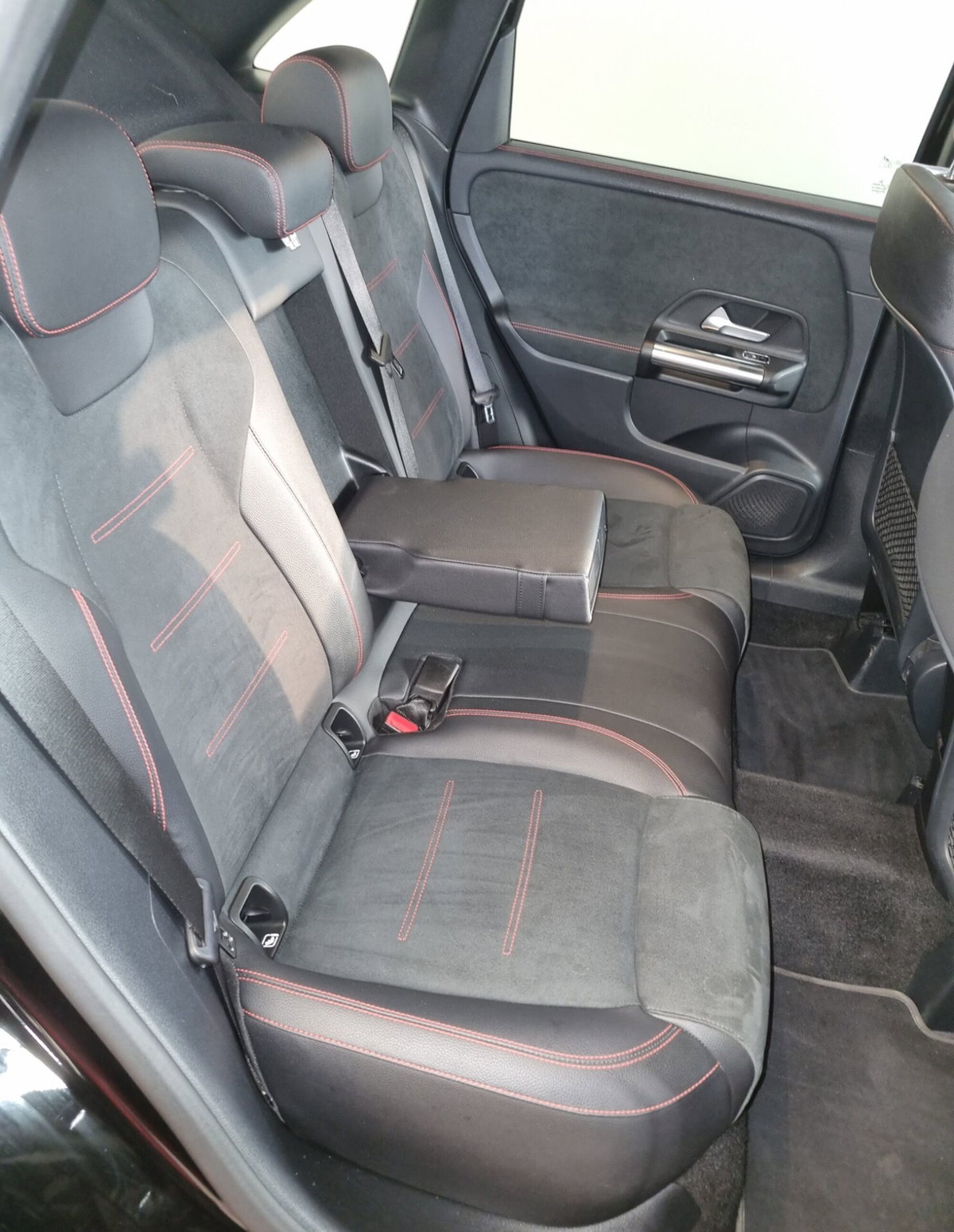 Mercedes-Benz Classe B 200 d Automatic Premium (14)