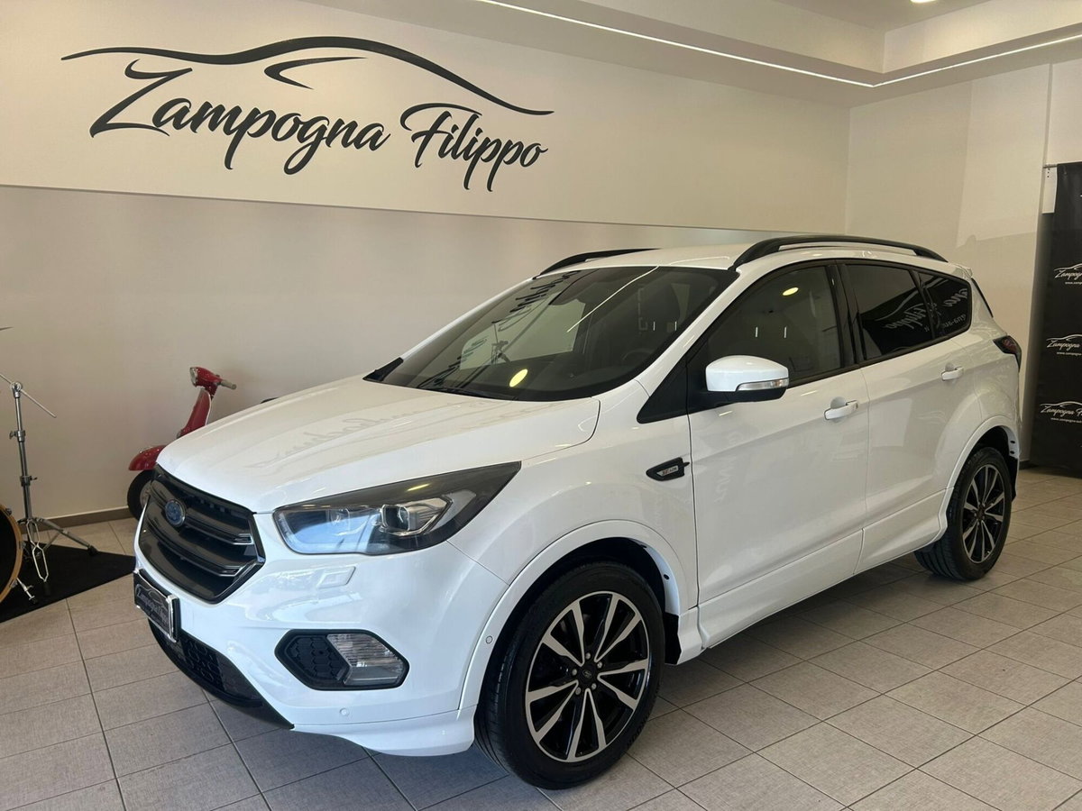 Ford Kuga 1.5 TDCI 120 CV S&S 2WD ST-Line